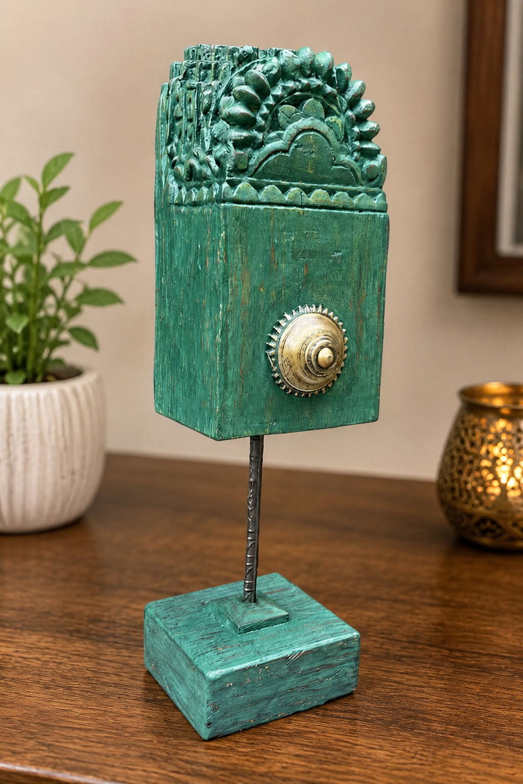 Vintage Carved Bracket Brass Flower