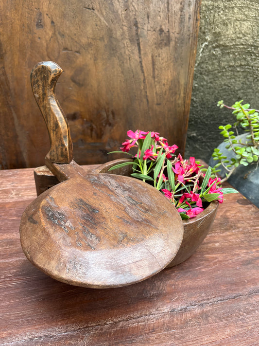 Wood handle bowl