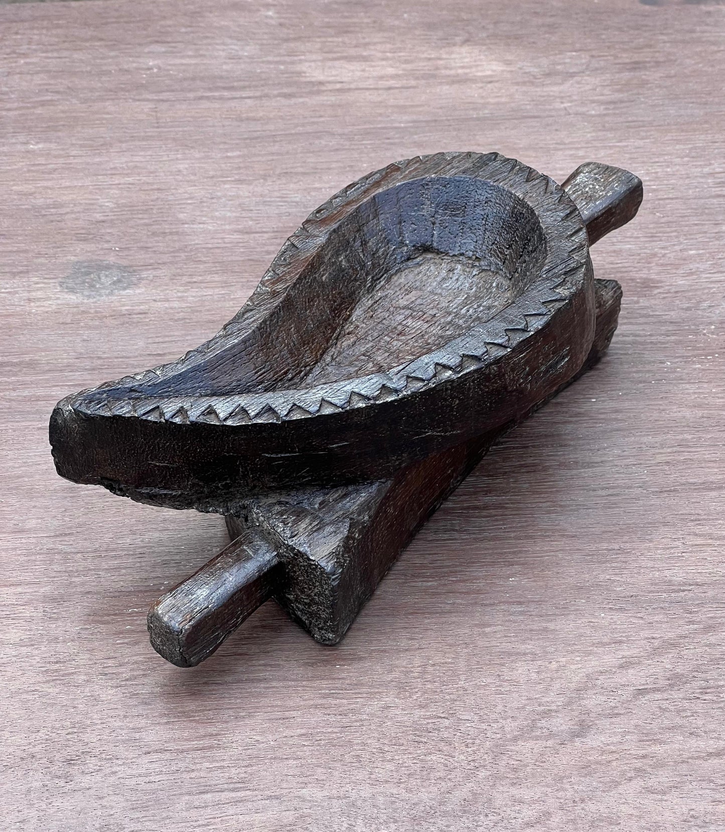 Wooden Leaf  Mould ￼