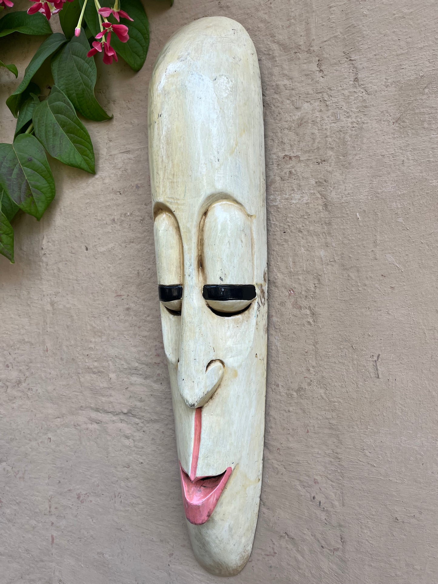 Wall Creame Colour Long Mask