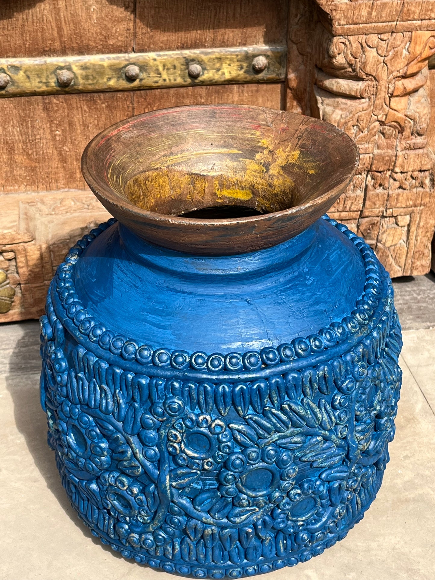 Wooden Blue Old Mirror Work Pot