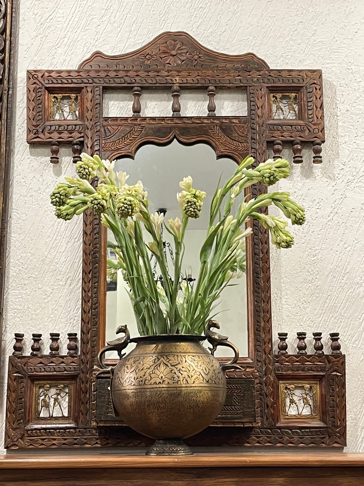 Vitange wooden Jharokha Mirror