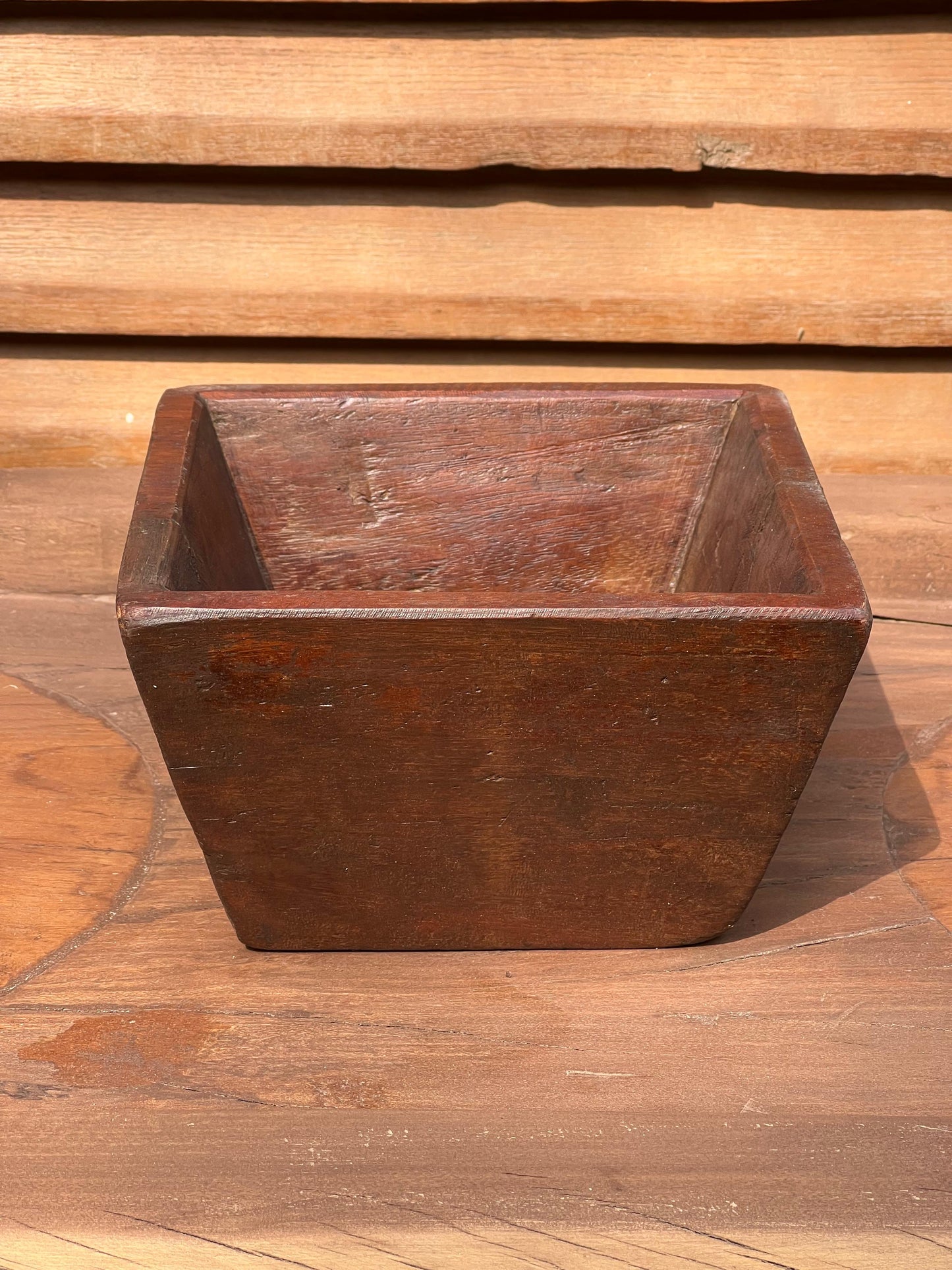 Old Square Bowl￼