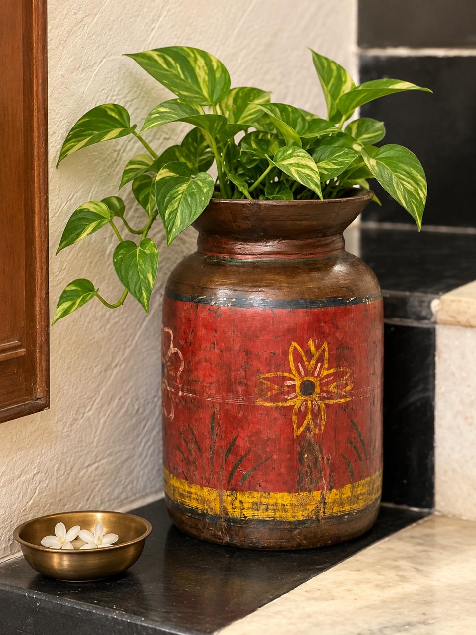 Wooden Flower Pot ￼