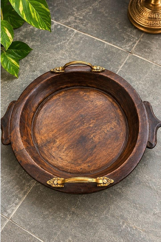 Vintage Round Serving Platter ￼