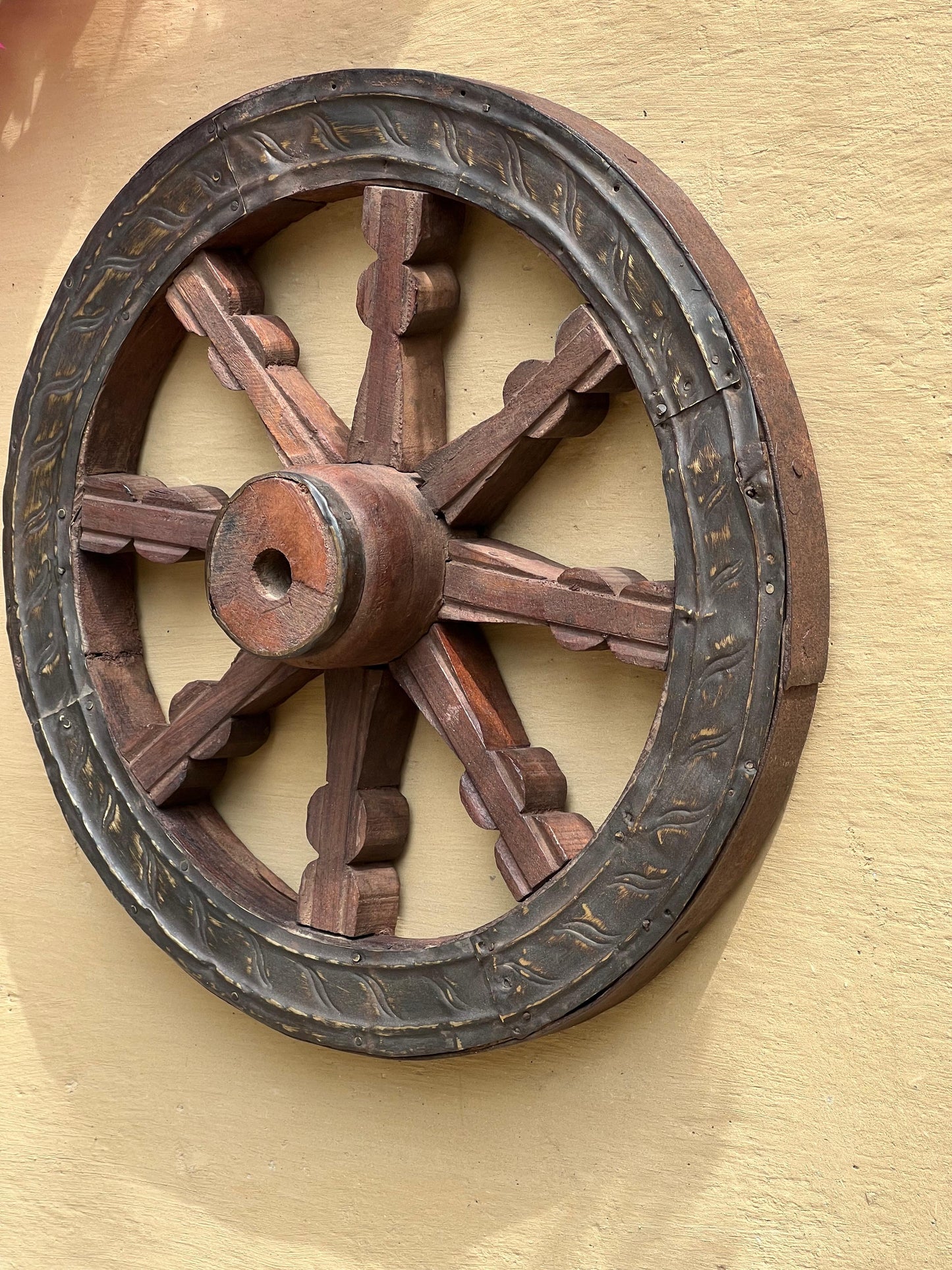 Old Wall Decor Wheel