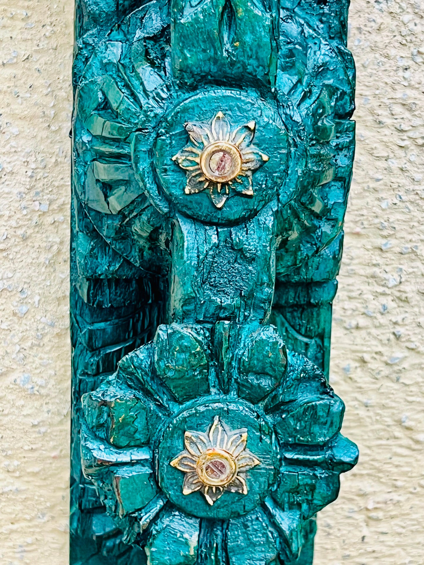 Wooden Carved Bracket ￼