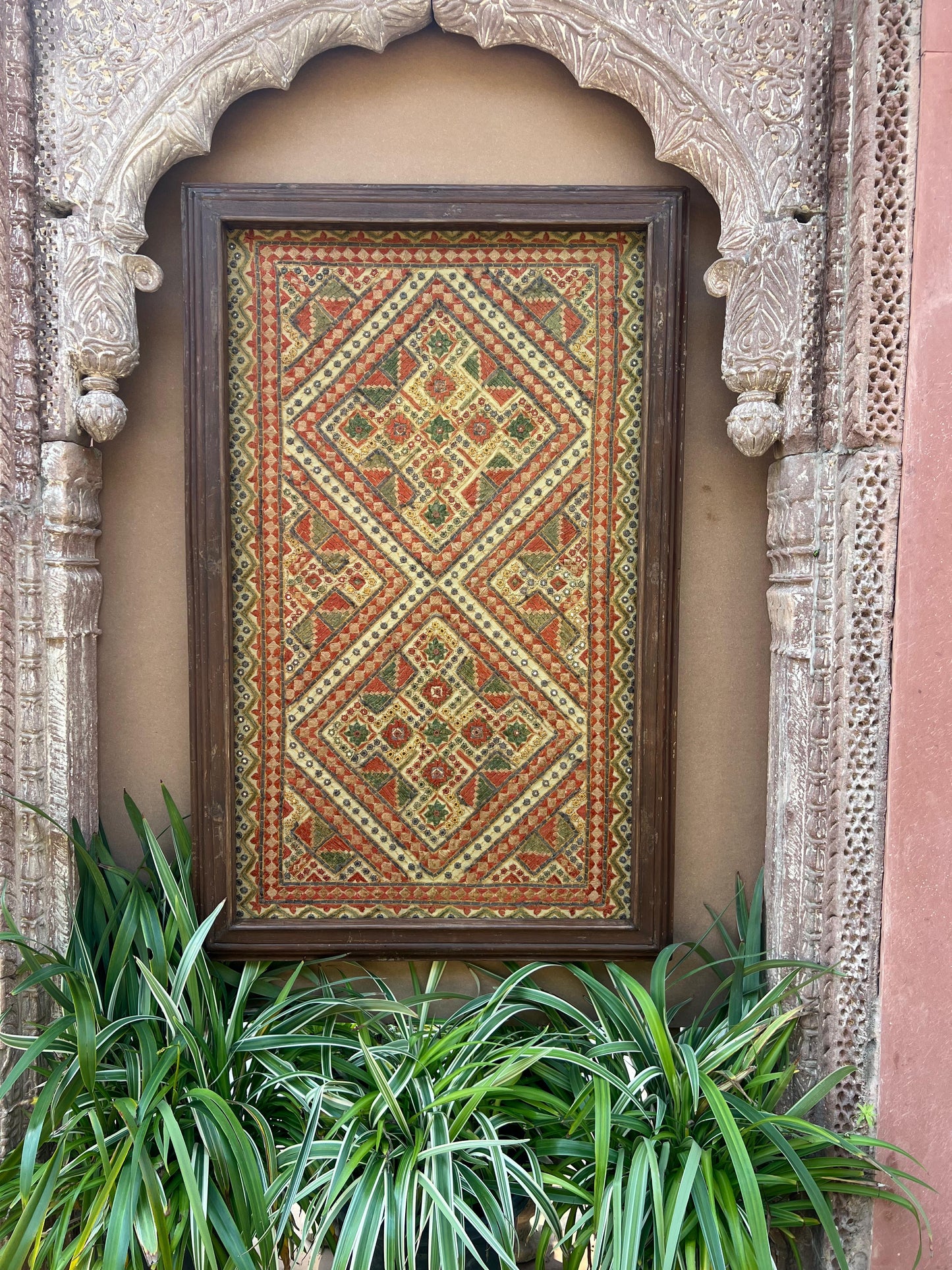 Wooden Cloth Frame