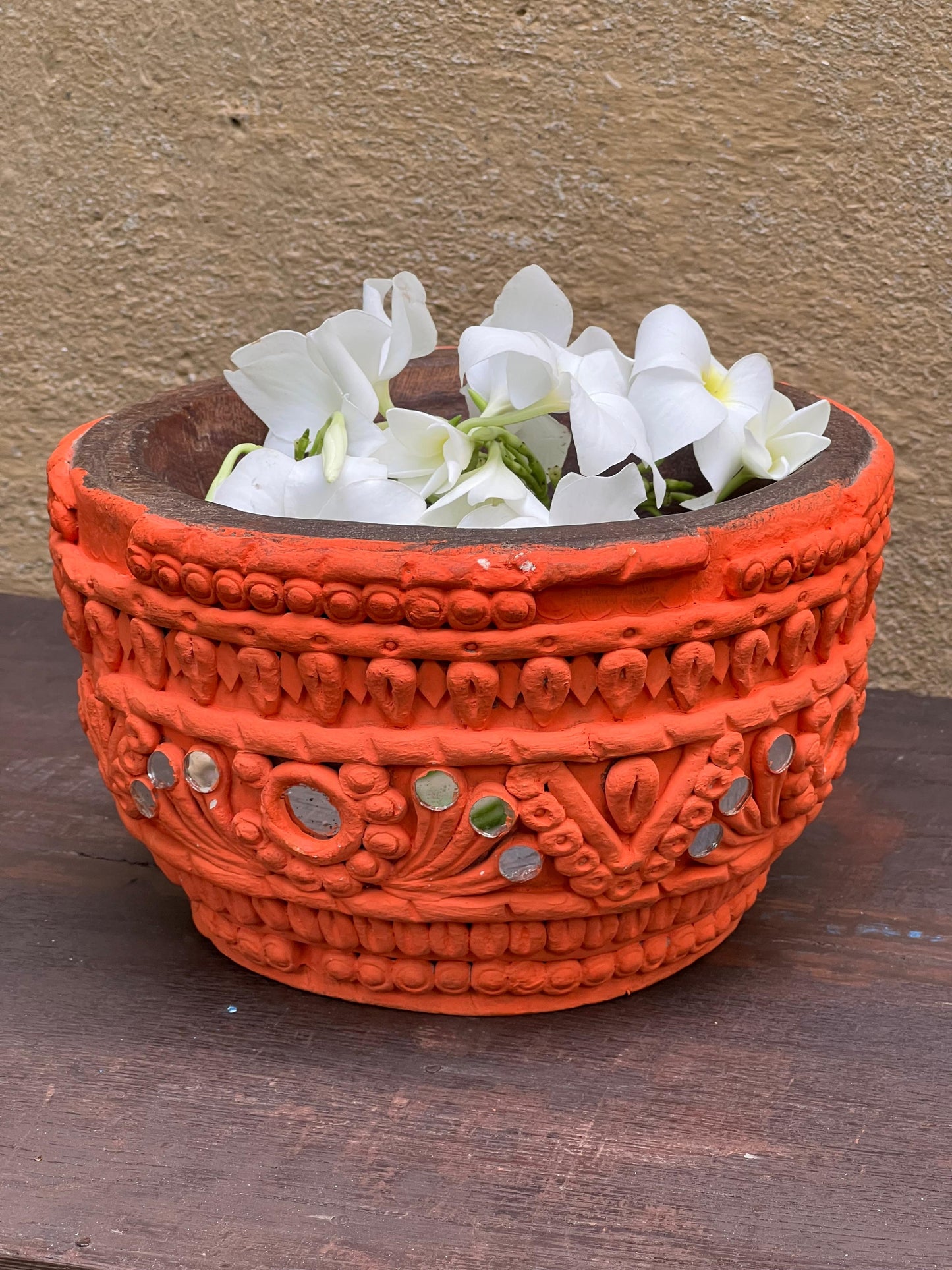 Wooden Terracotta Bowl ￼￼