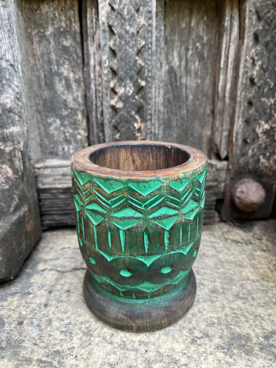 Wood Green Flower Pot ￼