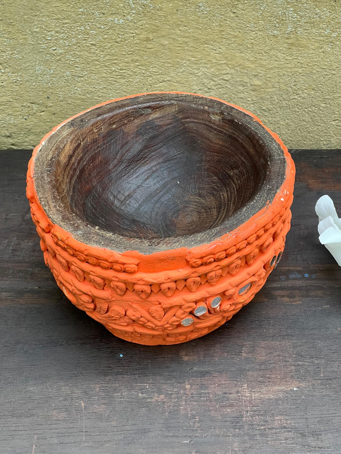 Wooden Terracotta Bowl ￼￼