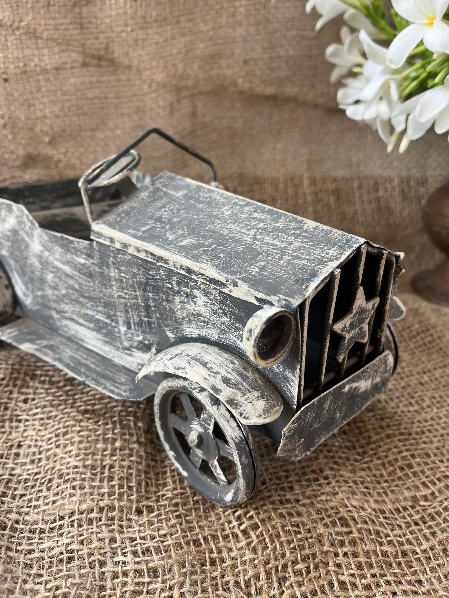 Metal Jeep