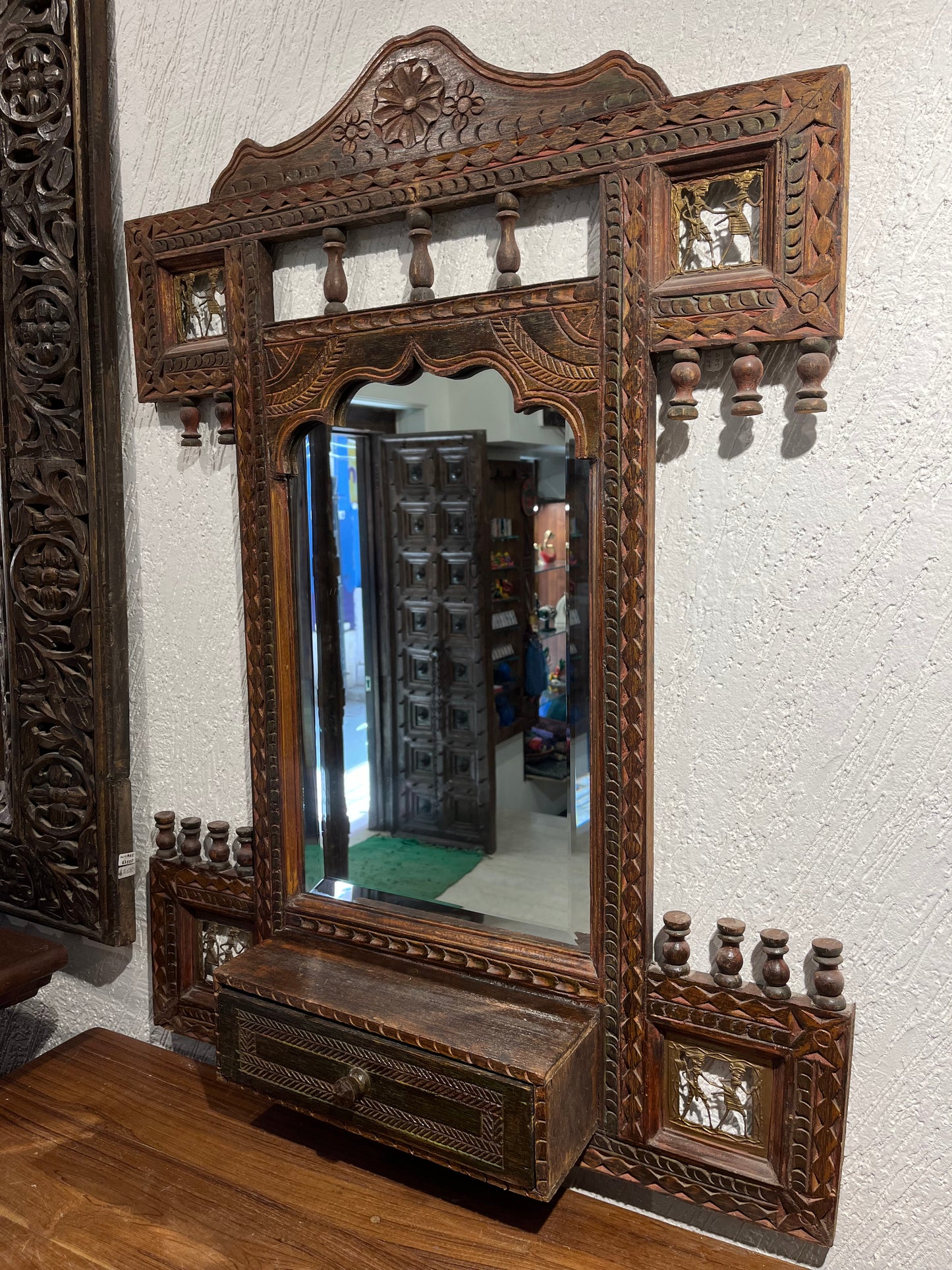 Vitange wooden Jharokha Mirror