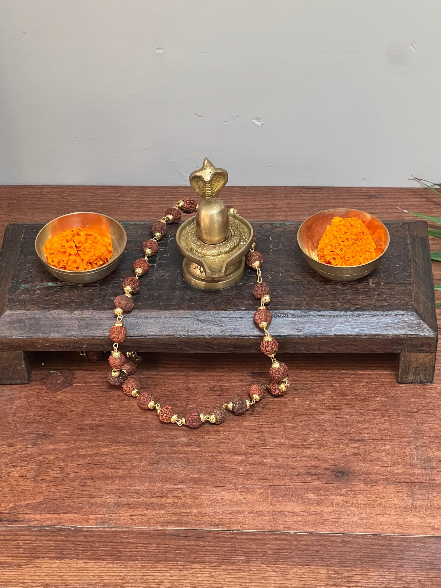 Wooden Shivling With Diya