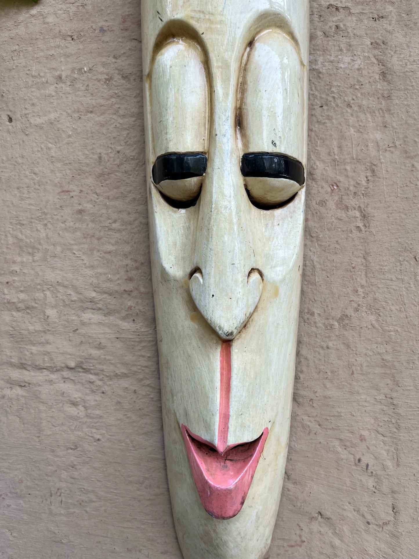 Wall Creame Colour Long Mask