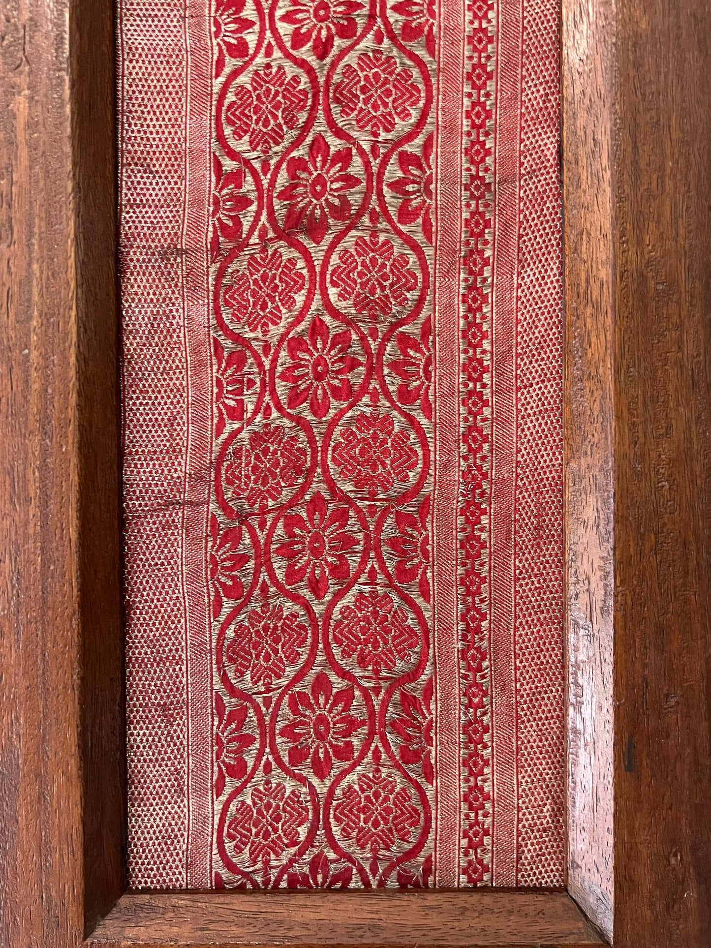 Old Saree Frame