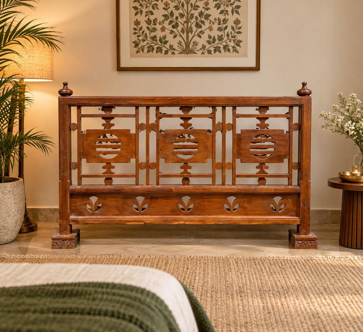 Old Decorative Partition