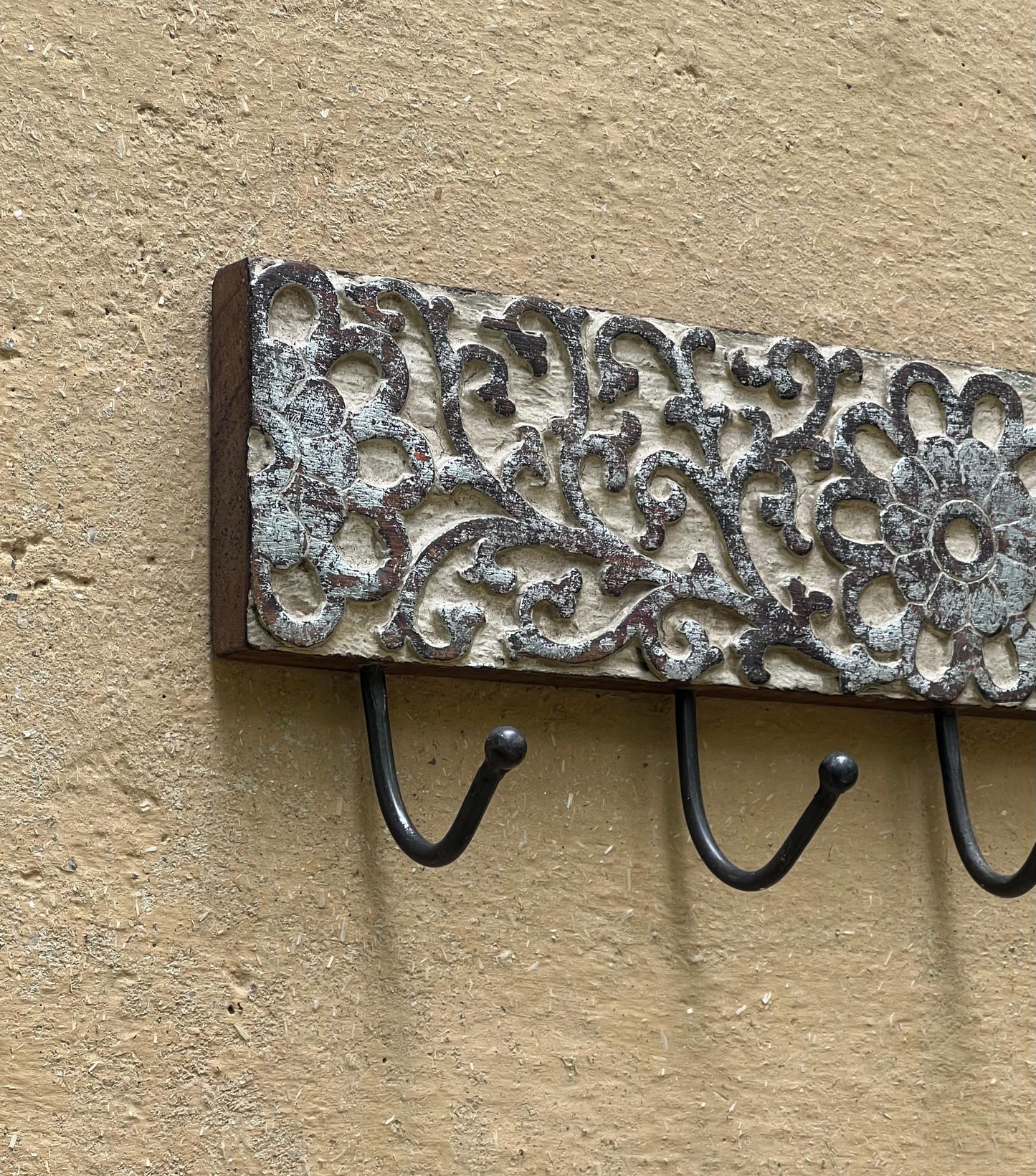 Wooden Carved Hook￼