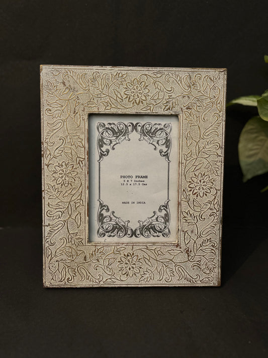 Vintage Finish Decorative Photo Frame