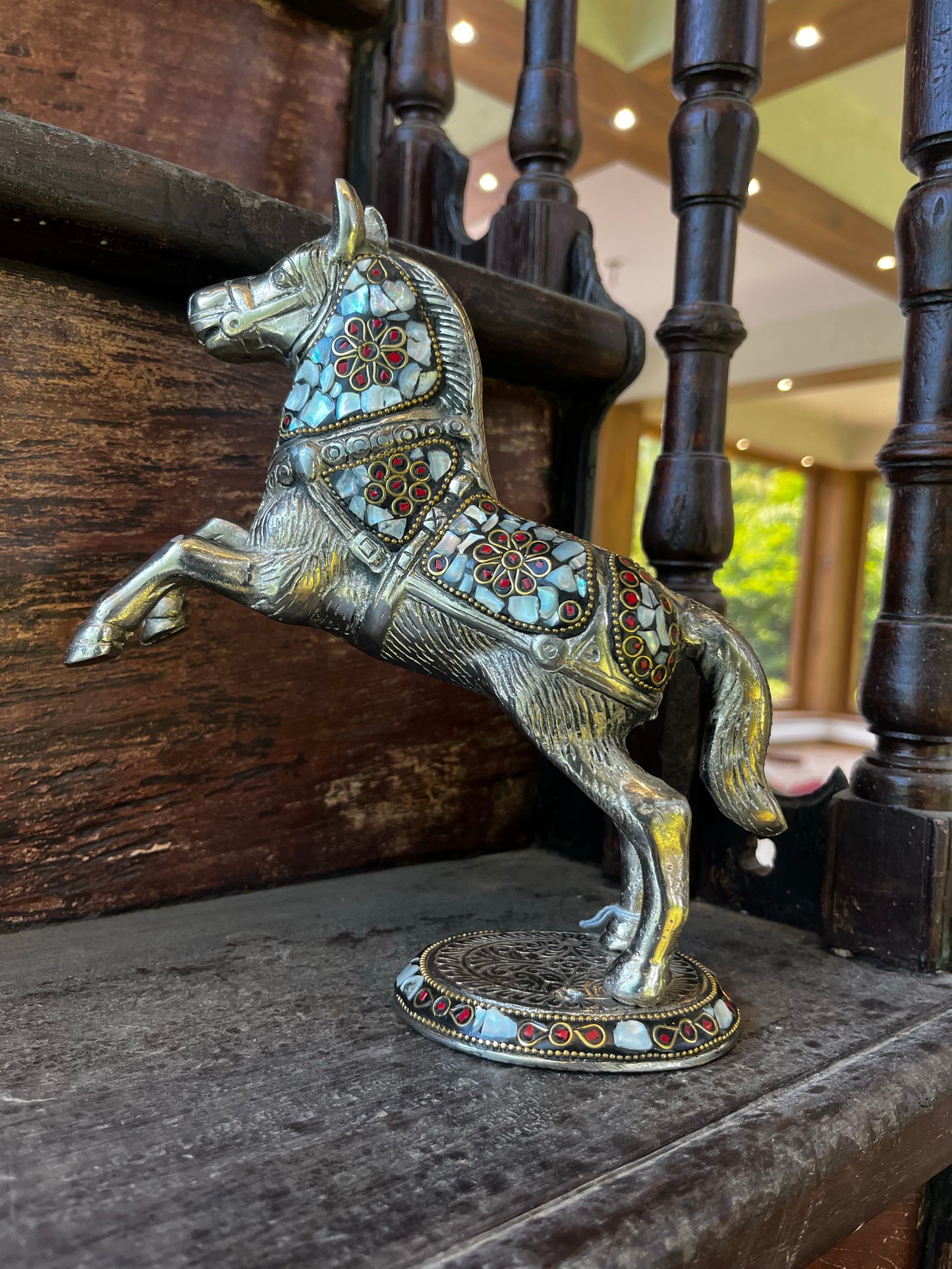 Metal Standing Decorative Horse uplift Leg