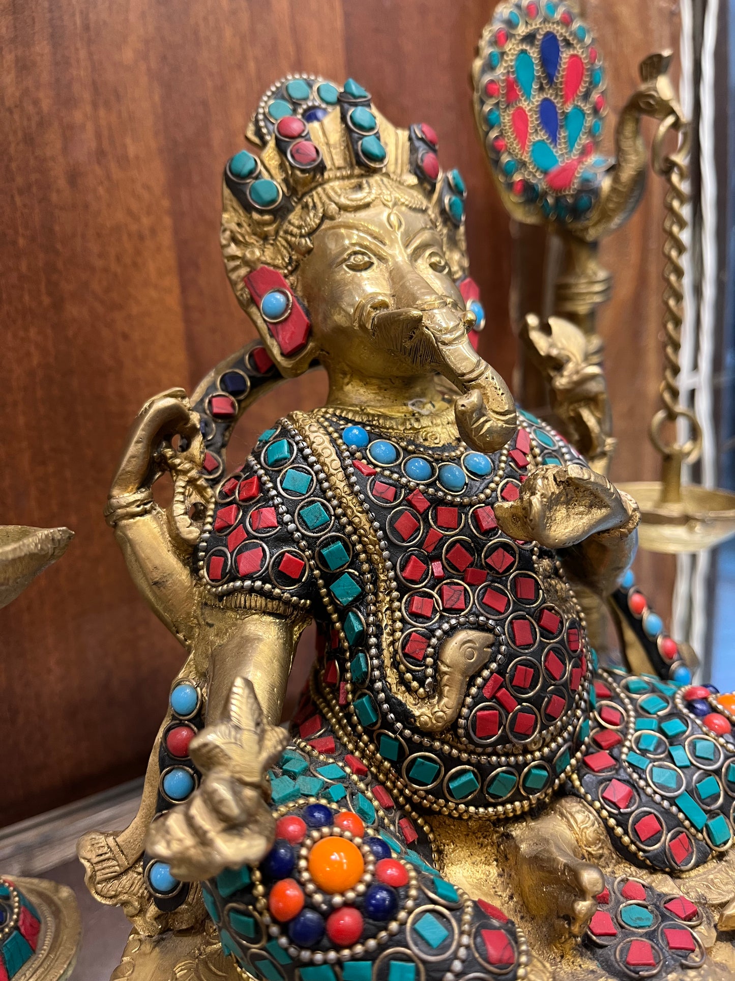 Brass Divine Elegant Ganesha Stone Finish